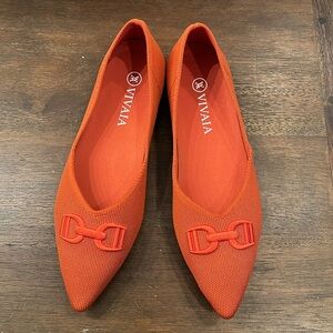 Vivaia Ena Flats, Size 9, NEW w/box, stretch/made from recycled water bottles